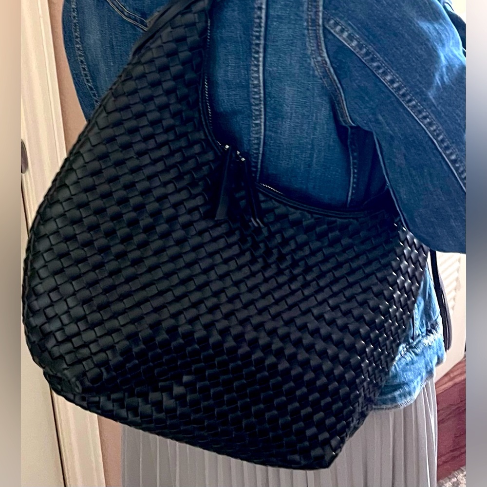 [NWOT] Woven Leather Tassel Hobo Bag